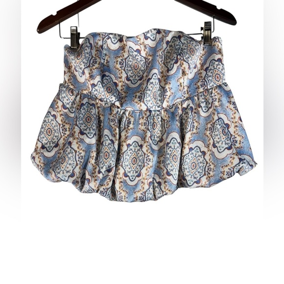 A COLLECTION White Blouse with Colorful Floral Design size m - Picture 3 of 16